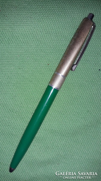 1980.Cca ico stationery manufacturer metal-plastic, gold-benetton green ballpoint pen as shown in the pictures