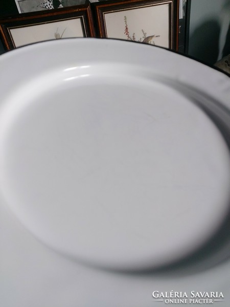 2 db zománcozott fém tányér 22 cm átmérővel