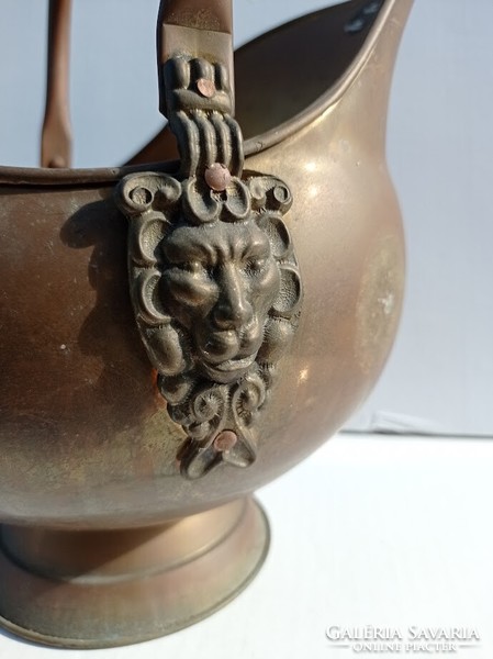 Vintage lion head, copper caspo