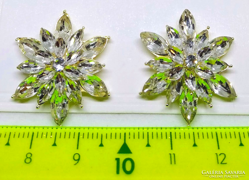 Chrysanthemum, gold-plated earrings, with clear cz crystals 376