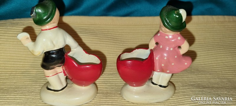 Pair of ceramic heart figurines, small vase