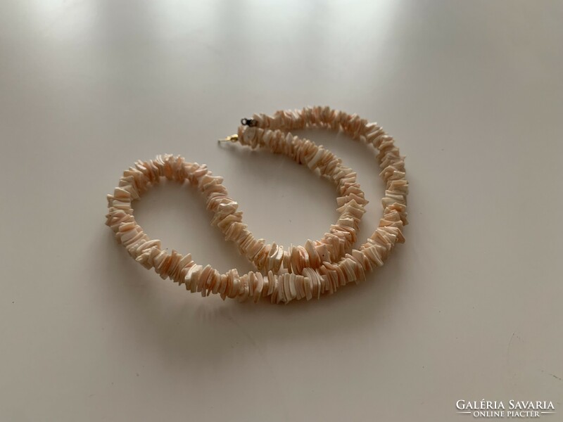 Salmon coral-colored shell necklace string missing the clasp