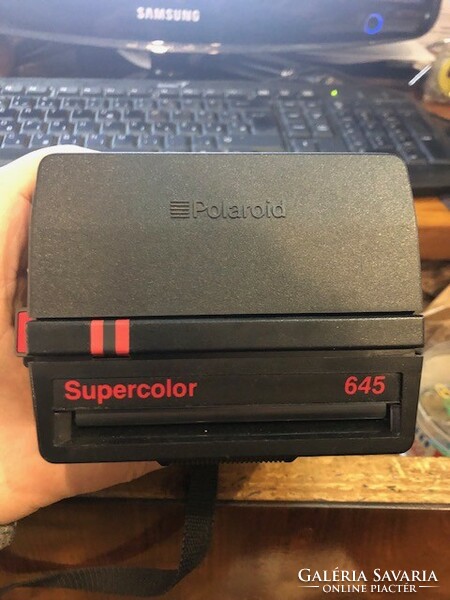 Polaroid supercolor 645 cl camera in good condition.