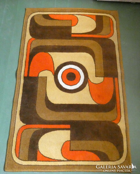 Collector's pharaoh, iconic carpet from the 70s in very good condition. Designer: Ferenc Black