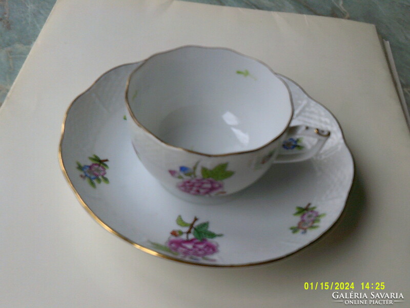 HERENDI Eton mintás, teás porcelán csésze + alátét tányér,kosárfonásos domború széllel.