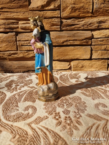 Keresztények Segítő Mária szobrocska (törhetetlen), magassága 15 cm