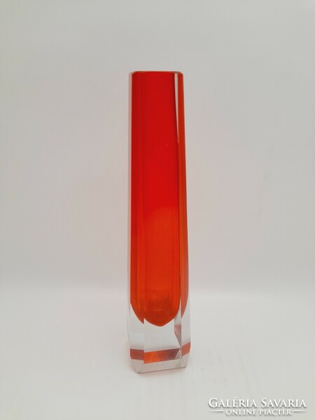 Cseh narancssárga retró színes üvegváza, 20,7 cm