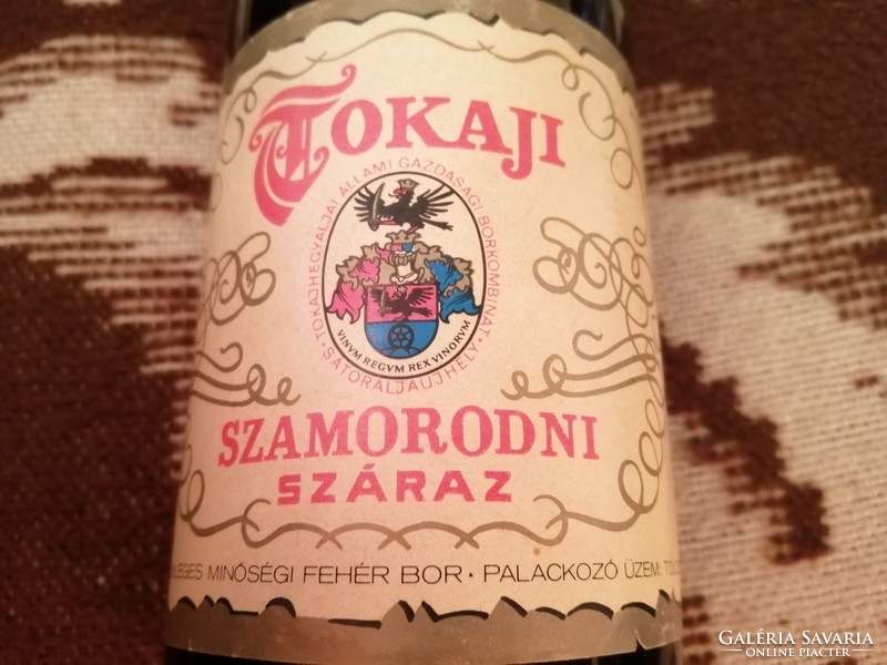 Tokaji Szamorodni.1977. 0 5 l. Száraz minőségi bor. Olvass el!