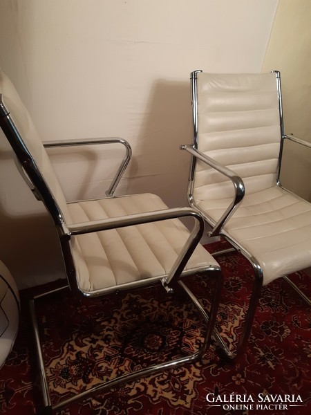 2 Tubular chairs