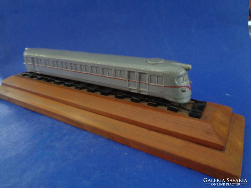 Hargita engine train model