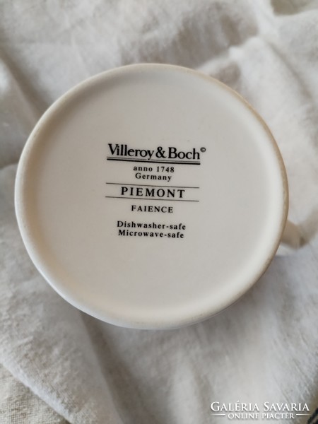 Villeroy & boch / earthenware, cream spout - off white