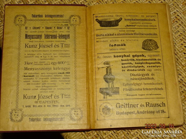 Erzsébet Komáry: cookbook of a bourgeois household economical Hungarian cuisine around 1914