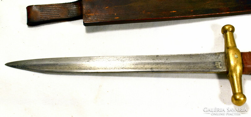 Around 1900 Antique bronze and horn hilt hunting dagger