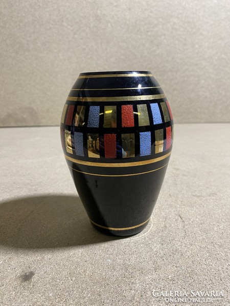 German black glass vase (veb kunstglas arnstadt), 15 x 10 cm. 3026