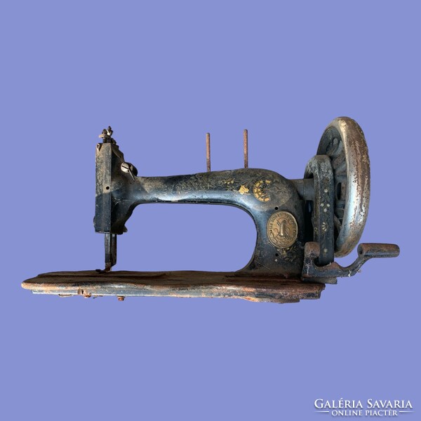 19. századi Singer varrógép állvány nélkül dekorációnak, kirakatba pl.