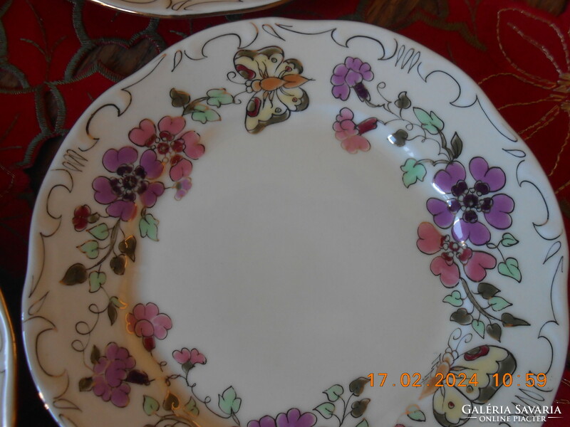 Zsolnay butterfly cake, sandwich plate