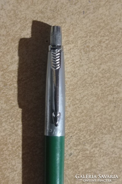 Retro parker clip-on pax ballpoint pen..