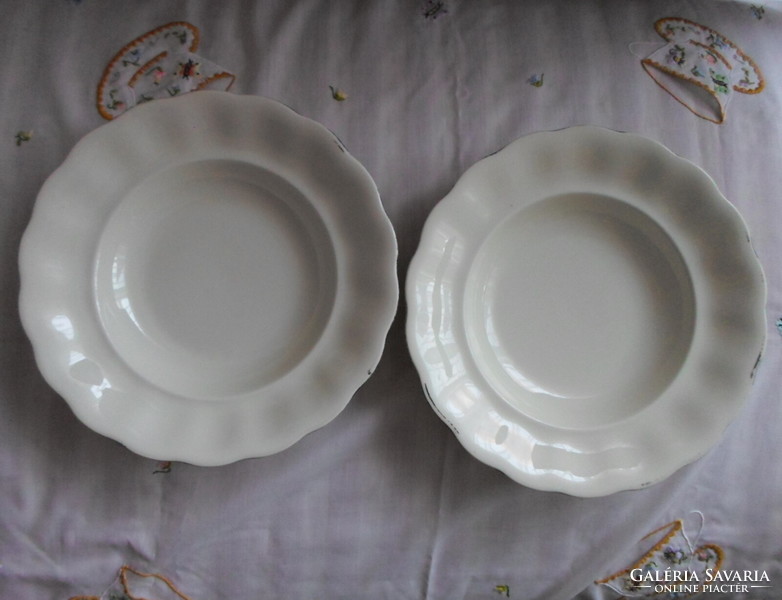 Koenigszelt porcelain deep plate, plate (Königszelt)
