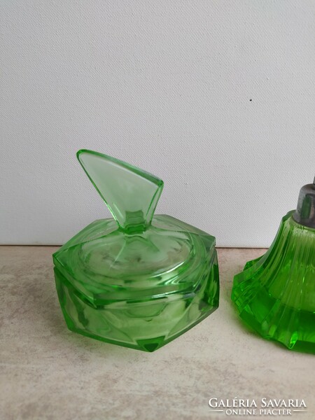 Green art deco toiletry polished glass cup set