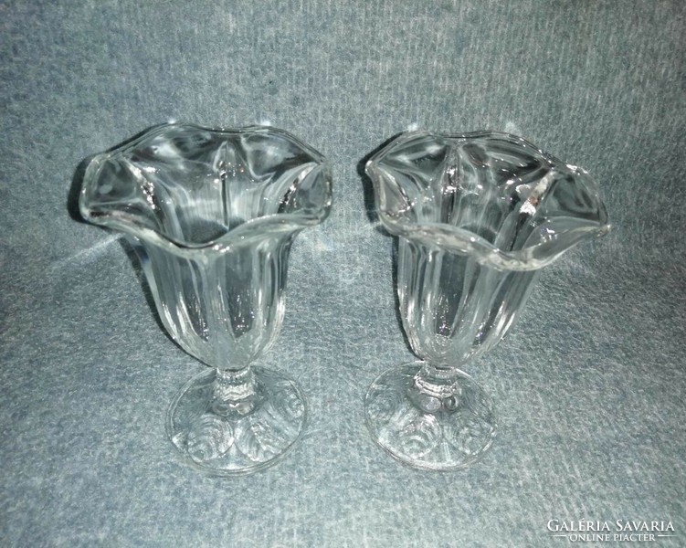 Pair of glass ice cream and dessert cups, 15.5 cm high (a8)