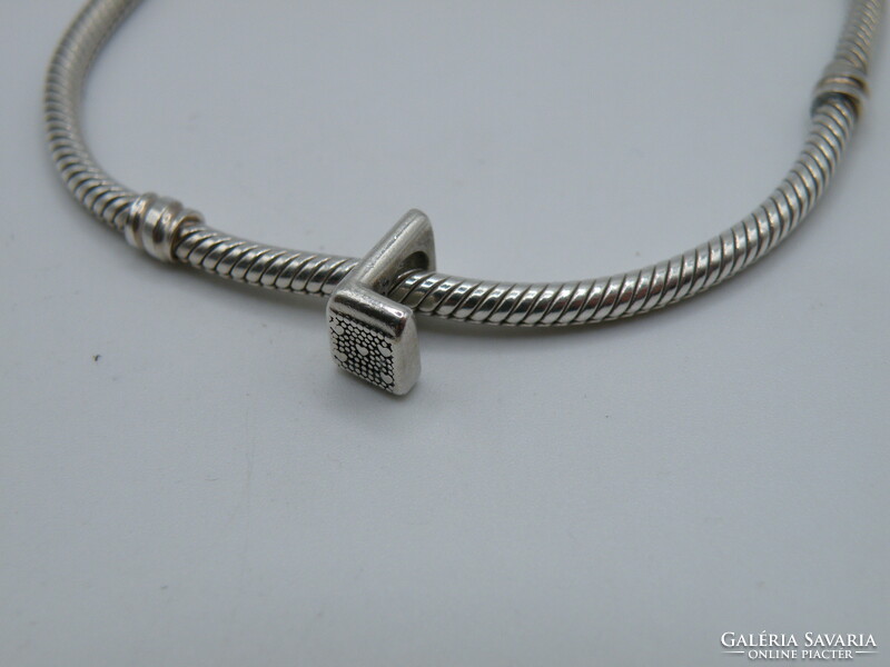 UK0228  Ezüst Pandora karkötő "L" charmmal 925 eredeti