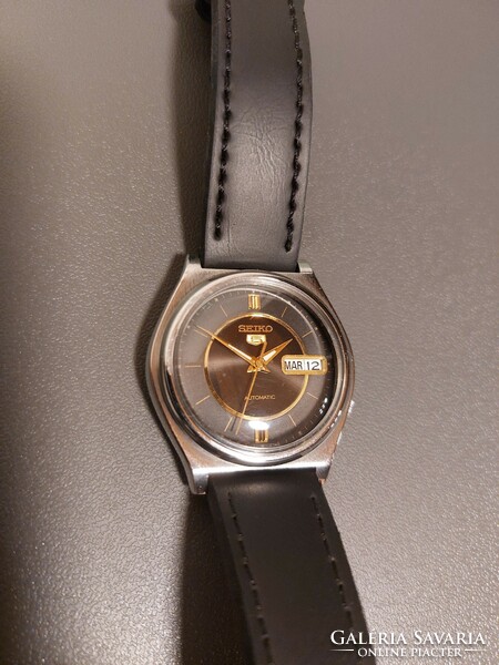 Seiko 5 automatic wristwatch