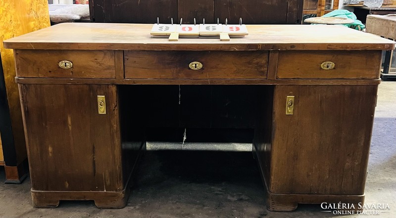 Biedermeier desk, to be renewed, 77 x 76 x 157 cm. 9069