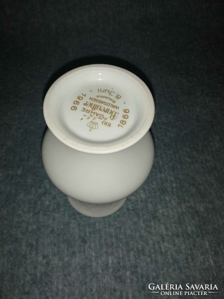 Marked Bavarian porcelain vase, 13 cm high (a8)