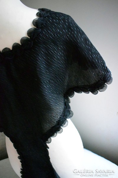 Antique lace dress ornament, collar, silky light material 58 wide shoulder 60-60 cm