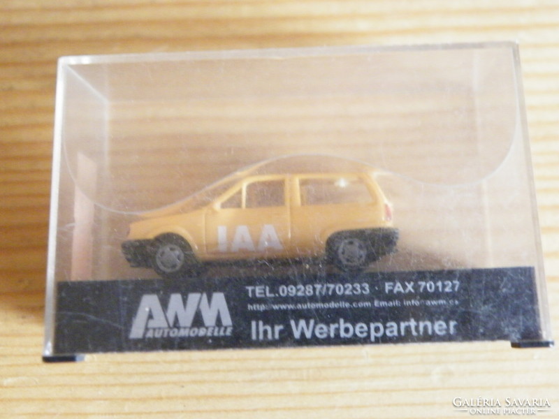 Renault? Awm (h0) car model for field table 1:87