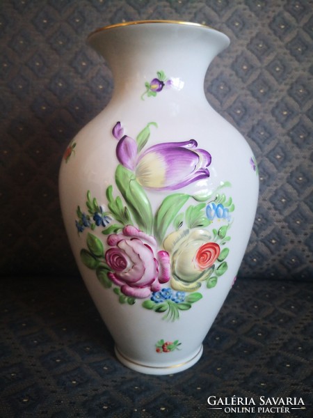 Beautiful relief vase from Herend