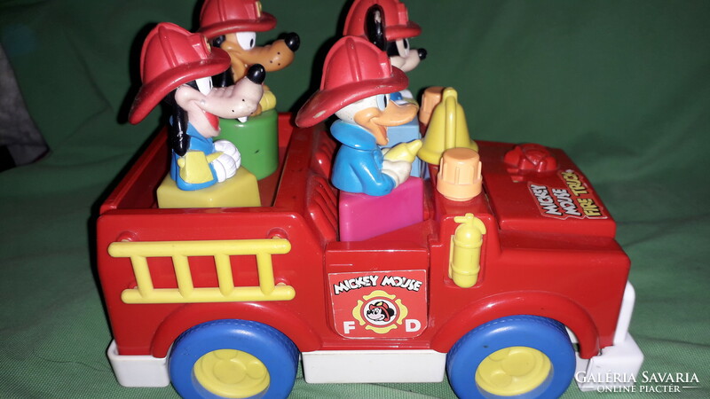 Retro EREDETI DISNEY - Mckey Mouse - Miki egér és Társai interaktív tűzoltő autó 20cm képek szerint