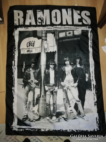 Ramones- rocket to russia scarf