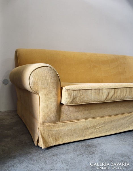 Large sofa bed ka international