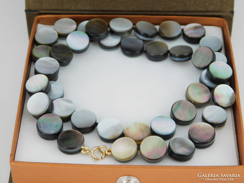 14K gold Tahitian shell pearl necklace