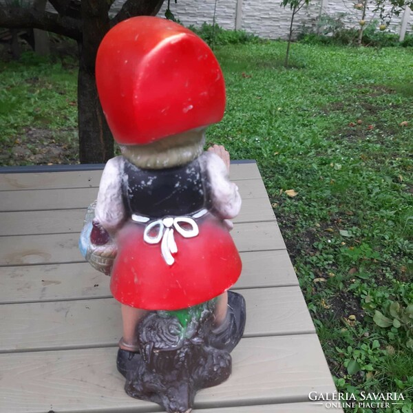 Little Red Riding Hood 27 cm tall retro rubber figure. Garden ornament.