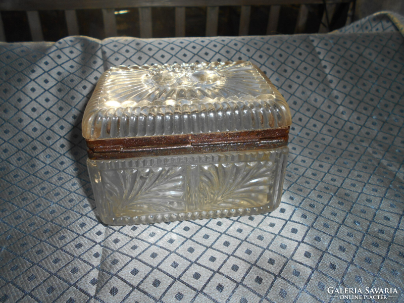 Antik üveg-fém  cukros  doboz- a fedelén domború gyümölcs minta