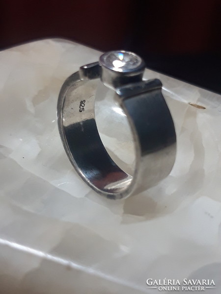 Silver ring with zirconia - size 53