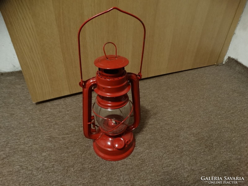 Old Chinese kerosene lamp red storm lamp 25cm