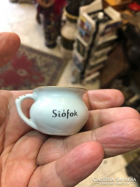 Aquincum porcelán csésze, Siófok, 4 cm-es nagyságú, hibátlan.