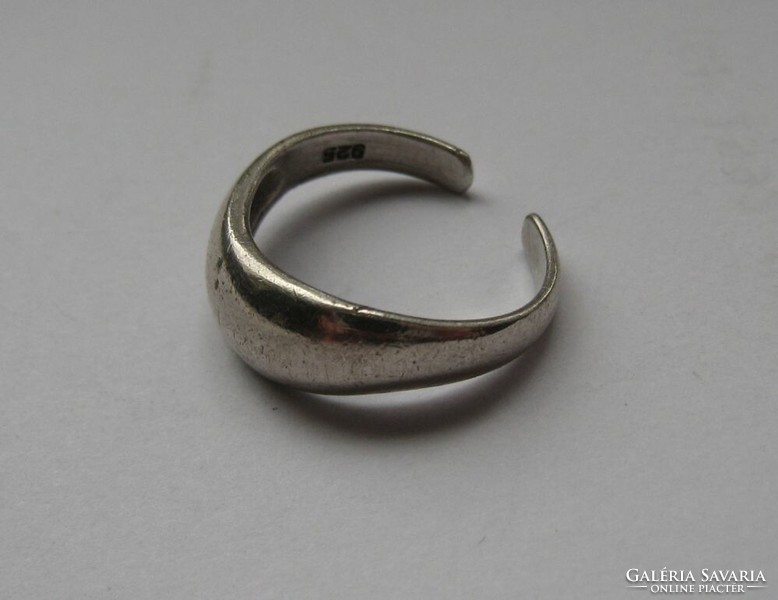 Silver toe ring or little finger ring