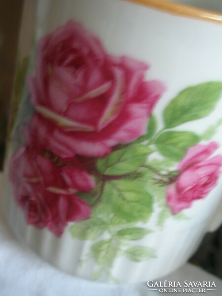 Zsolnay pink 'skirted' mug - art&decoration