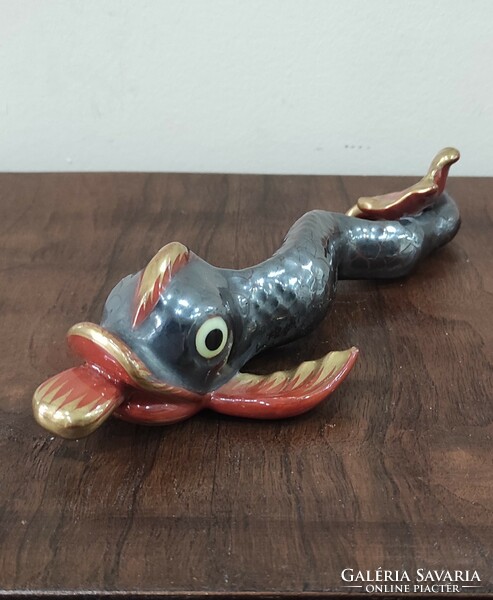O Herend Chinese fish figure
