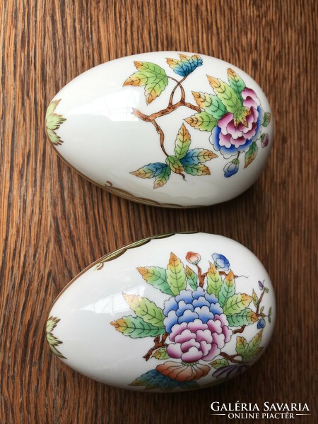 Eggs with Victoria pattern from Herend!!!