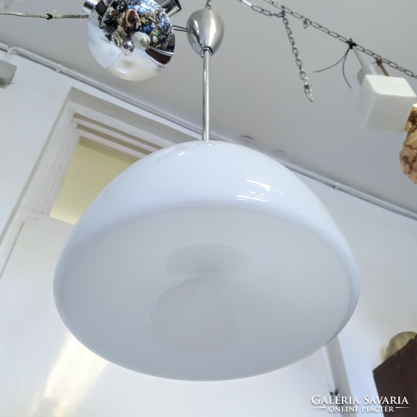 Bauhaus - Art deco mennyezeti lámpa felújítva - különleges formájú tejüveg búra