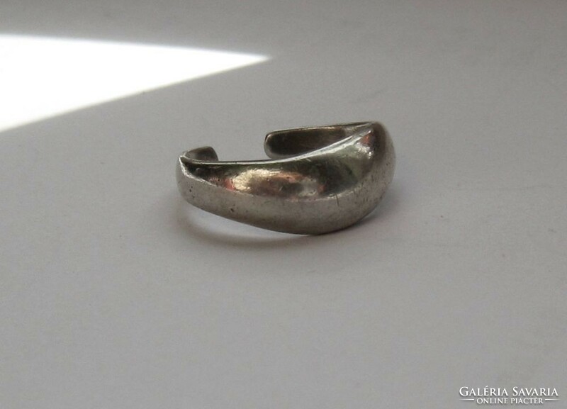 Silver toe ring or little finger ring