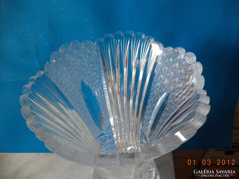 Fan-shaped lead crystal vase! 7.