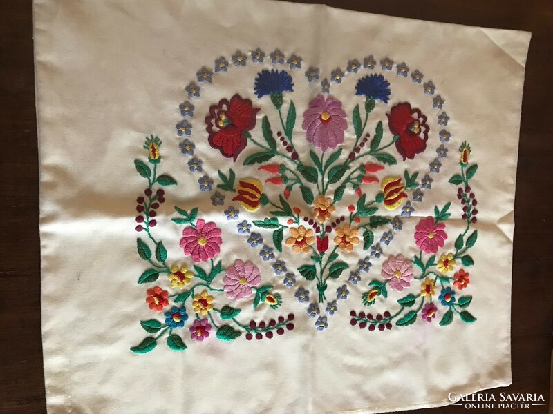 Beautiful, Hungarian, Kalocsa pattern pillow. Precisely embroidered in the shape of a heart. Size: 54x43 cm