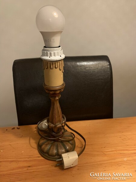 Table lamp carved from Fàbò