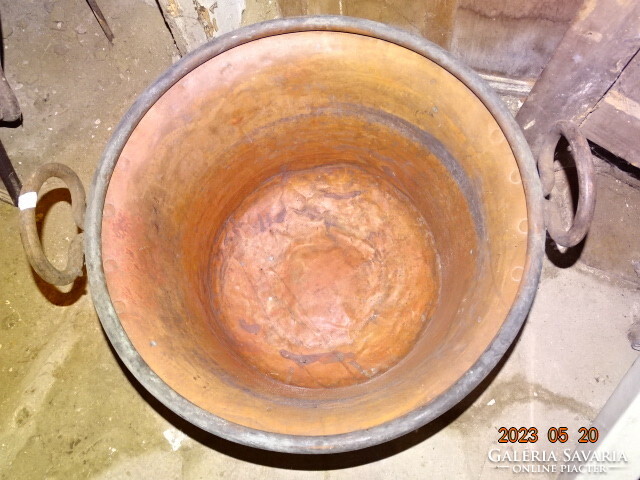 Antique red copper pot copper pot jam maker (garden decor)